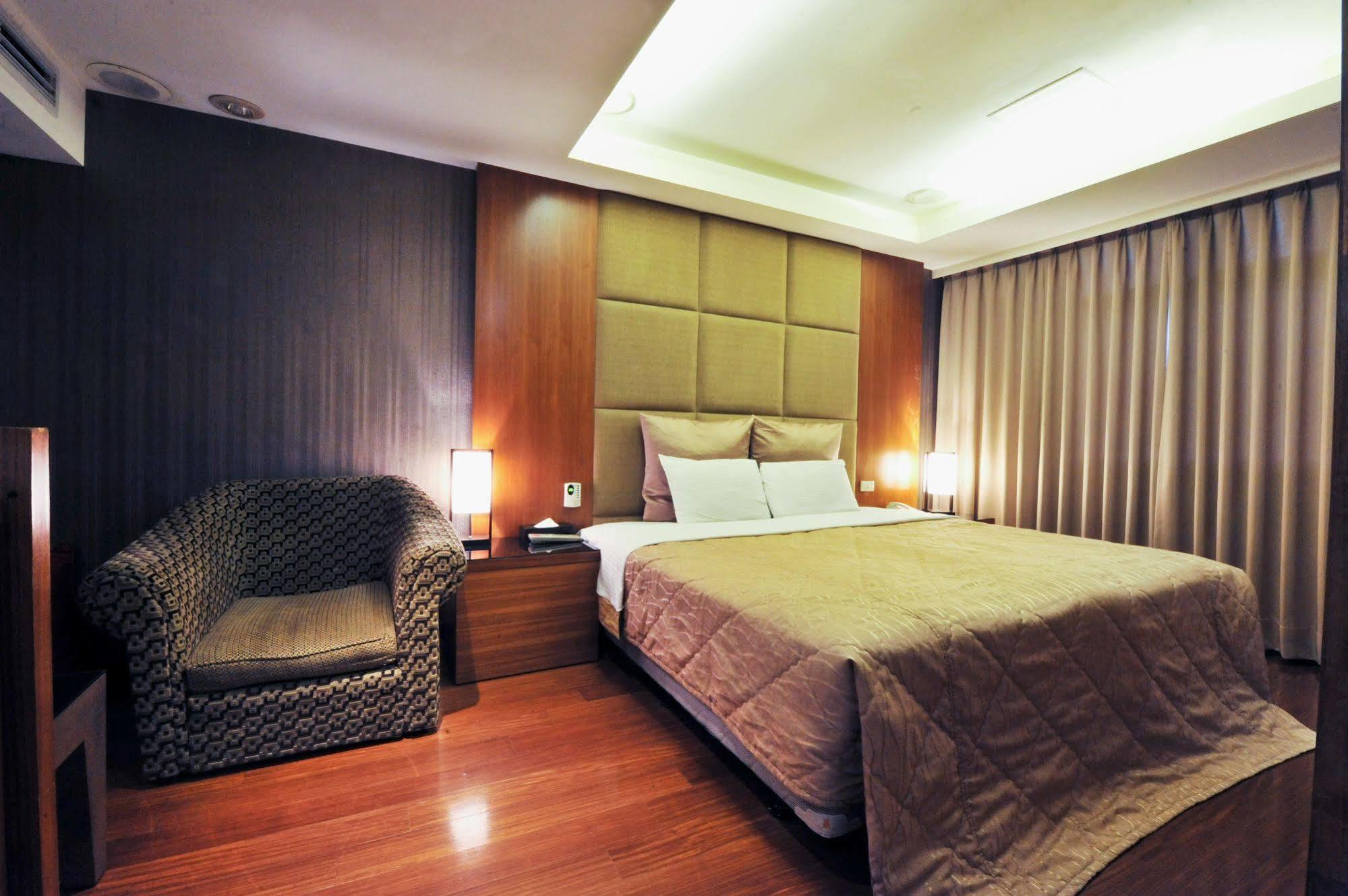 Carnival Motel Taipeh Exterior foto